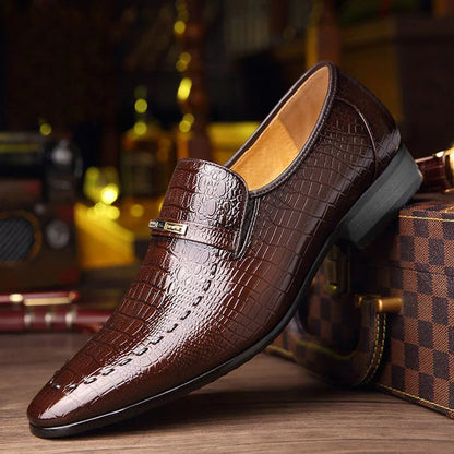 Elegant Men's Shoe Made of Genuine Leather + Free Watch